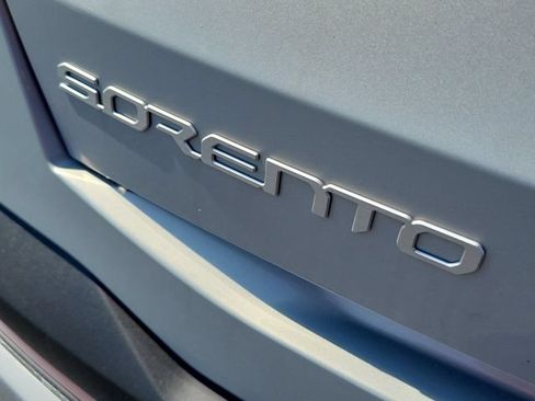 New 2026 Kia Sorento LX FWD image 8