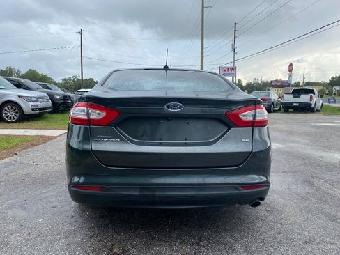 Used 2016 Ford Fusion SE FWD image 9