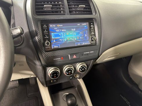 Used 2021 Mitsubishi Outlander Sport FWD image 16