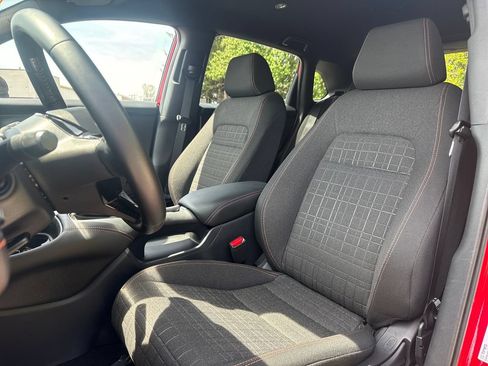 Used 2025 Honda HR-V Sport image 10