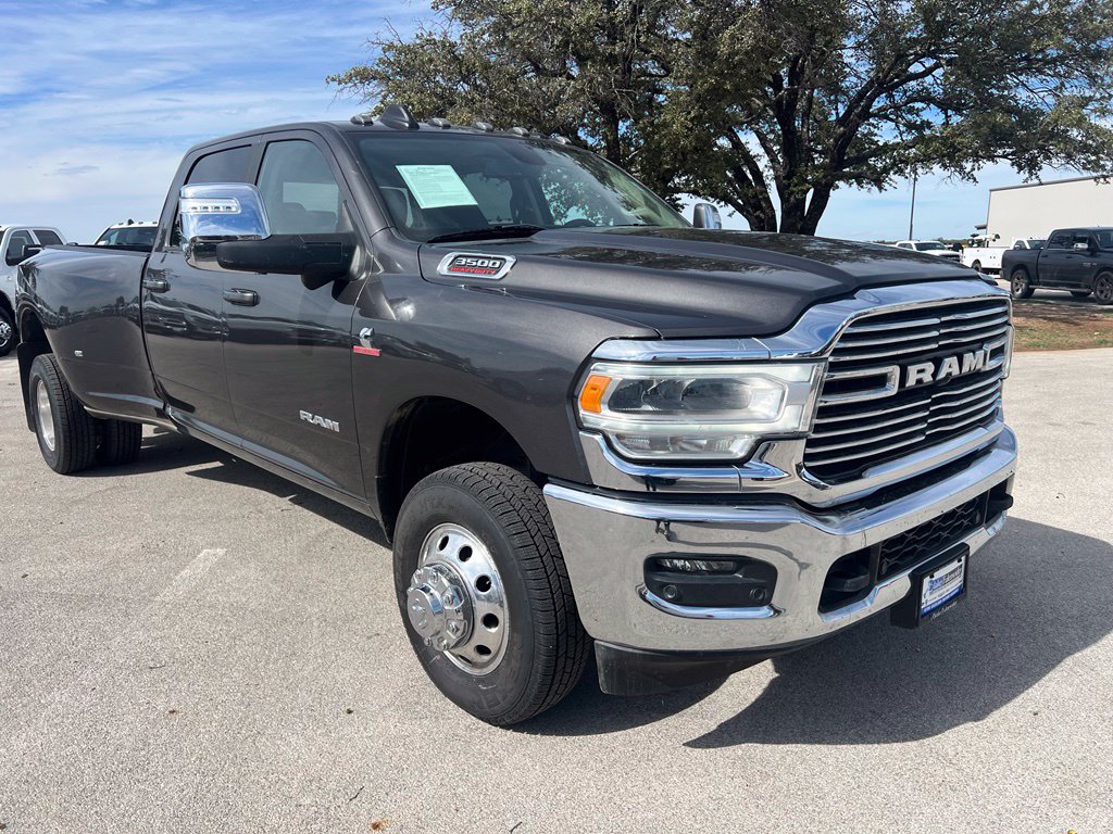 Used 2024 RAM 3500 Laramie w/ Towing Technology Group AWD/4WD image 8