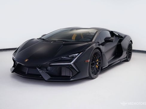 Used 2024 Lamborghini Revuelto AWD/4WD image 2