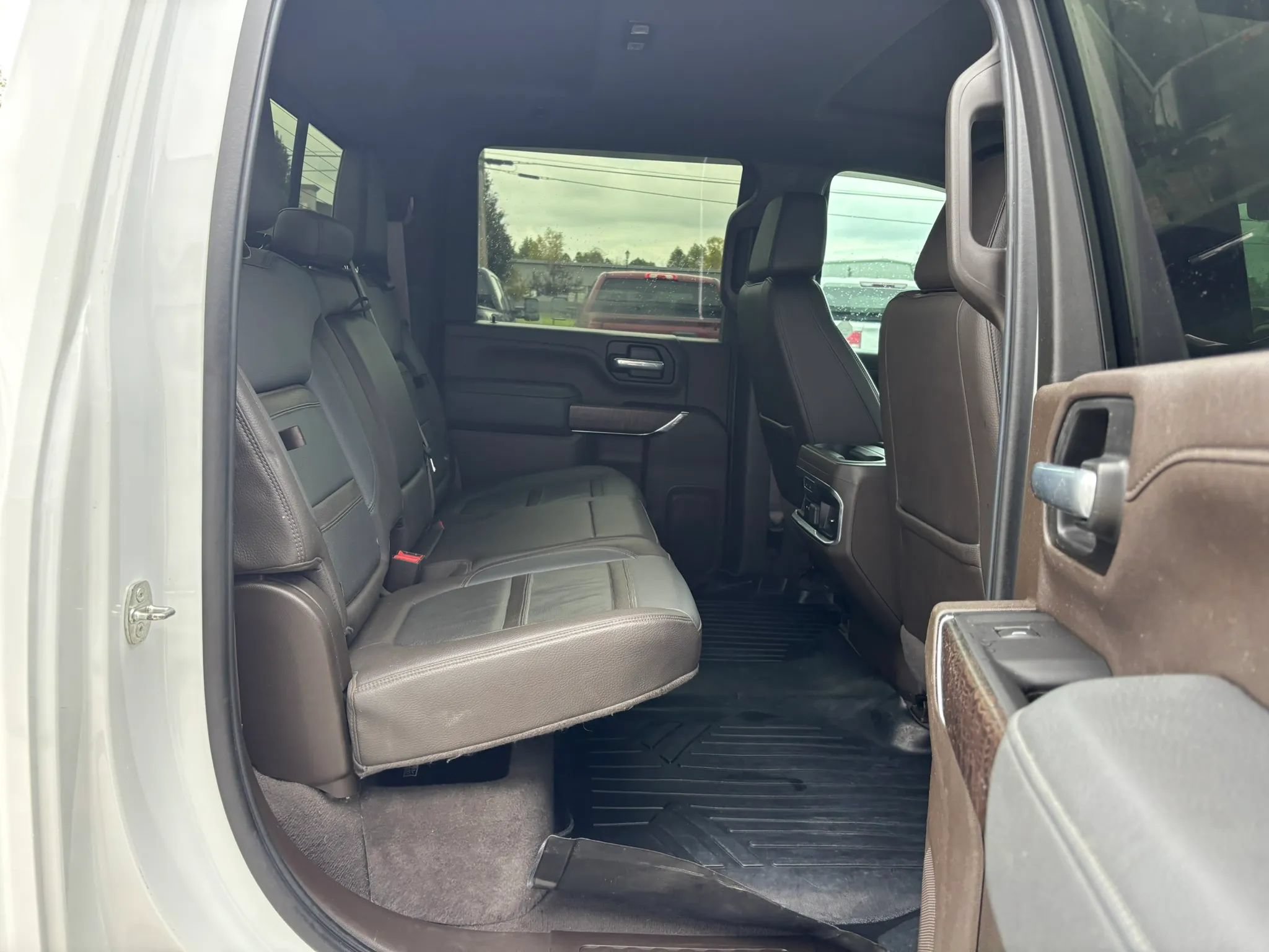 Used 2021 GMC Sierra 3500 Denali w/ Technology Package AWD/4WD image 17