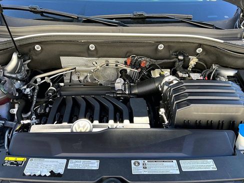 Used 2021 Volkswagen Atlas SEL Premium image 39