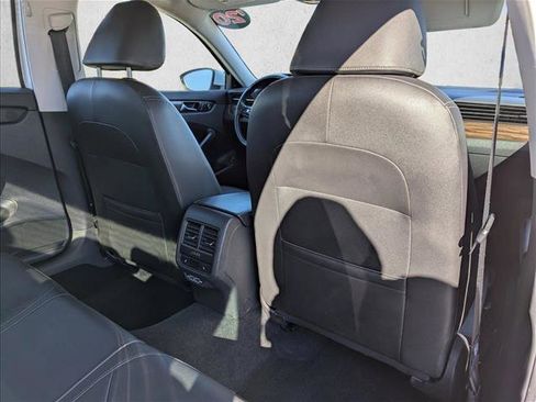 Used 2020 Volkswagen Passat 2.0T SEL image 30