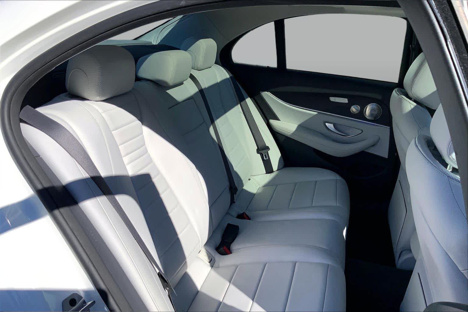 Used 2022 Mercedes-Benz E 450 4MATIC Sedan image 20