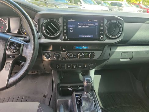 Used 2023 Toyota Tacoma TRD Off-Road w/ Technology Package AWD/4WD image 22