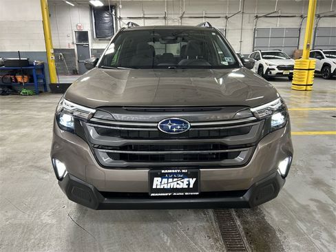 Certified 2025 Subaru Forester Premium image 3