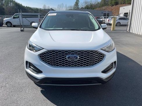 Certified 2024 Ford Edge SEL w/ Convenience Package image 3