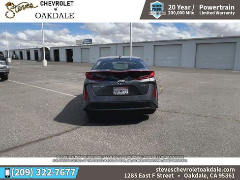 Used 2022 Toyota Prius Prime XLE image 10