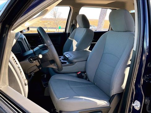 Used 2017 RAM 1500 Express image 7