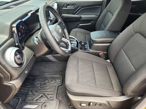 Used 2024 Chevrolet Colorado LT w/ LT Convenience Package II RWD image 13