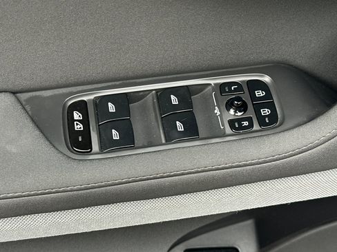 Used 2023 Polestar Polestar 2 FWD image 12