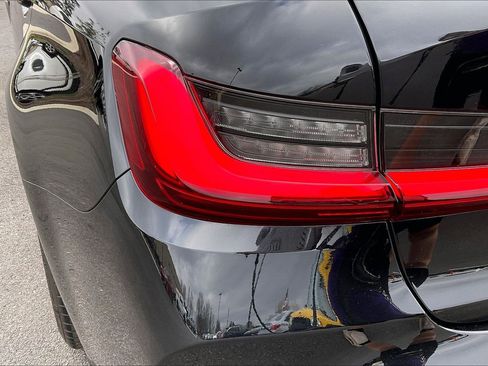 Used 2023 BMW M3 Competition image 23