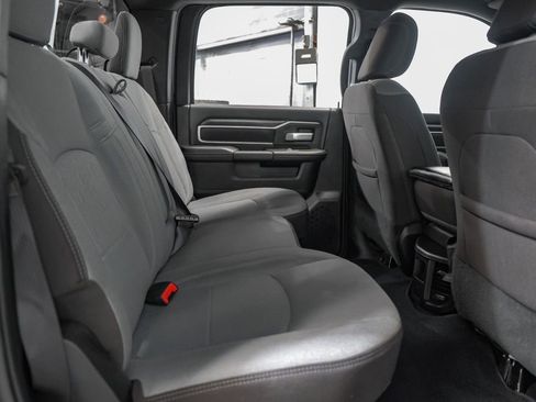 Used 2024 RAM 2500 Big Horn AWD/4WD image 36