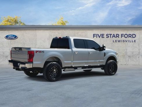 Used 2020 Ford F350 Lariat w/ Lariat Value Package AWD/4WD image 8