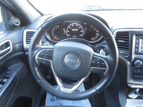 Used 2015 Jeep Grand Cherokee Laredo w/ Quick Order Package 23E AWD/4WD image 14