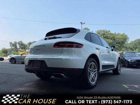 Used 2018 Porsche Macan AWD/4WD image 7