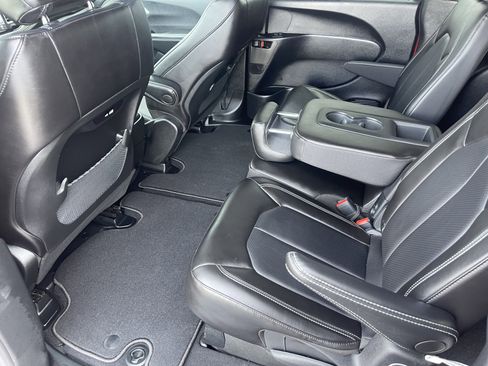 New 2026 Chrysler Pacifica Select image 20