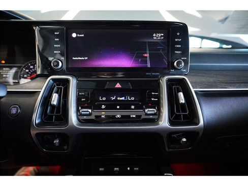 Used 2022 Kia Sorento EX w/ Panoramic Sunroof Package FWD image 23