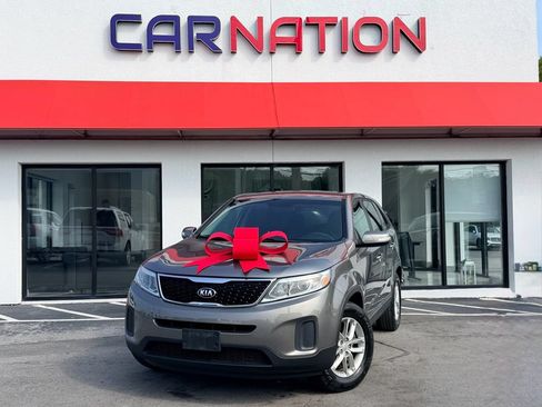 Used 2015 Kia Sorento LX AWD/4WD image 2