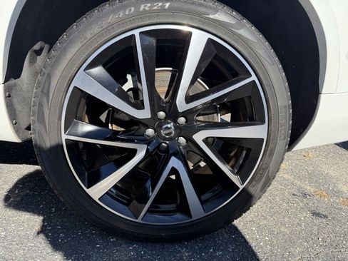 Certified 2023 Volvo XC90 B6 Plus w/ Protection Package Premier image 16