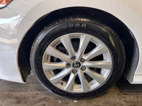 Used 2020 Toyota Camry LE FWD image 46