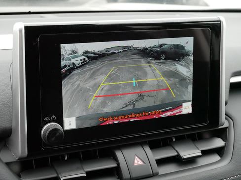 Certified 2025 Toyota RAV4 LE image 29