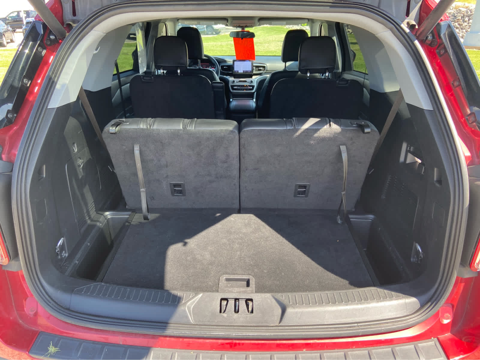 Used 2023 Ford Explorer XLT w/ Equipment Group 202A AWD/4WD image 6