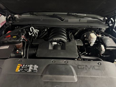 Used 2020 GMC Yukon Denali w/ Open Road Package image 6