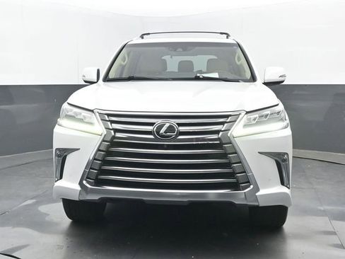 Used 2021 Lexus LX 570 4WD w/ Luxury Package image 25