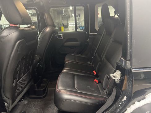Used 2019 Jeep Wrangler Unlimited Rubicon image 11
