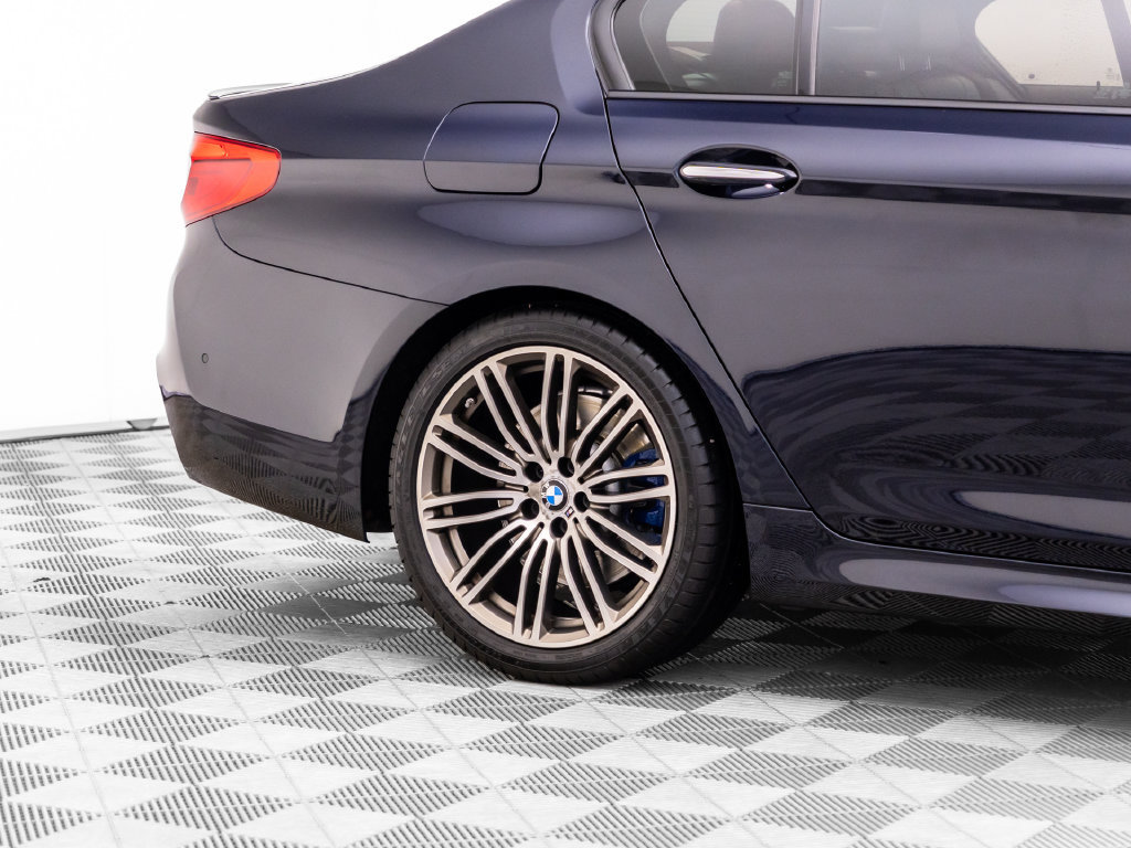 Used 2018 BMW M550i xDrive AWD/4WD image 36
