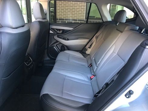 Used 2021 Subaru Outback Limited w/ Popular Package #2 image 7