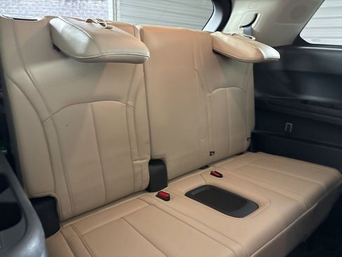 Used 2023 INFINITI QX60 Luxe w/ Performance Audio Package image 29