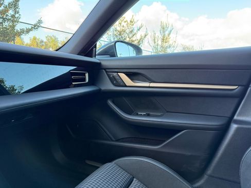 New 2025 Porsche Taycan 4S AWD/4WD image 24