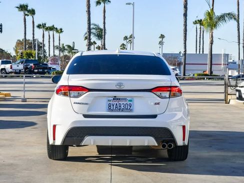 Used 2022 Toyota Corolla SE image 8