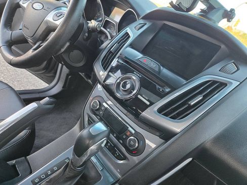 Used 2012 Ford Focus Titanium FWD image 40