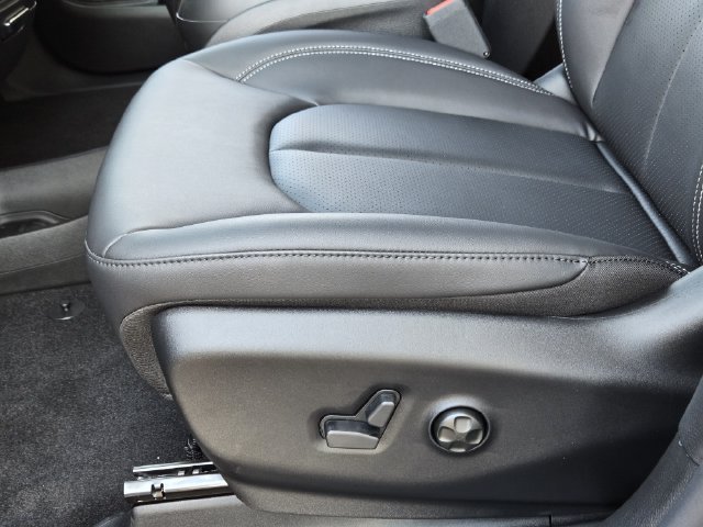 New 2027 Chrysler Pacifica Select FWD image 19