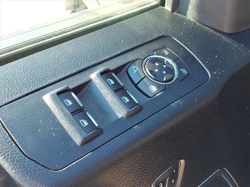 Used 2019 Ford F150 Platinum w/ Equipment Group 701A Luxury image 15