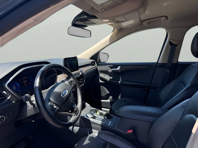 Used 2020 Ford Escape Titanium AWD/4WD image 12