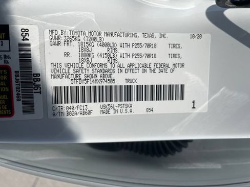 Used 2021 Toyota Tundra SR5 AWD/4WD image 27