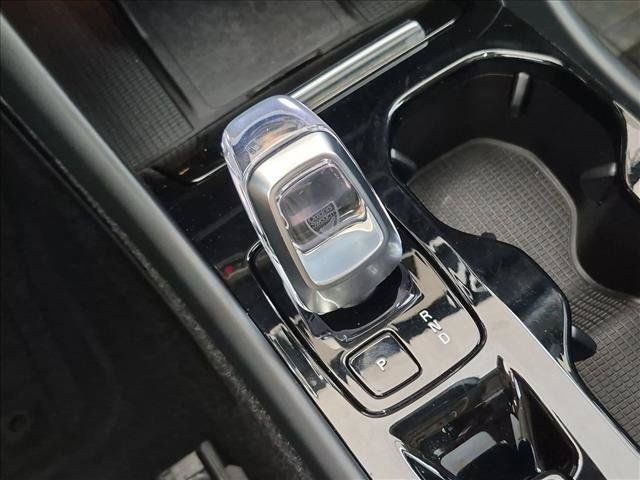 Used 2023 Volvo XC40 B5 Plus w/ Driver Assist Package AWD/4WD image 12