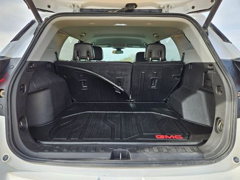 Used 2020 GMC Terrain SLT w/ Preferred Package image 7