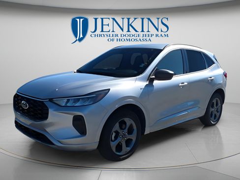 Used 2024 Ford Escape ST-Line AWD/4WD image 10