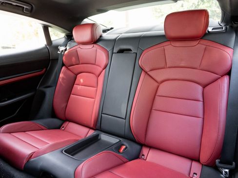 Certified 2022 Porsche Taycan 4S image 28