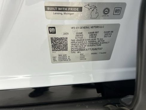 Used 2026 Buick Enclave Sport Touring w/ Power Package FWD image 34