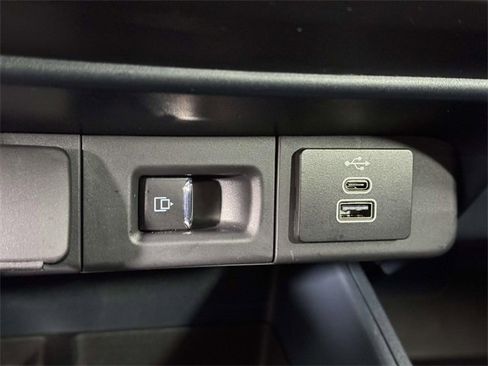 Used 2025 Ford Maverick Tremor image 29