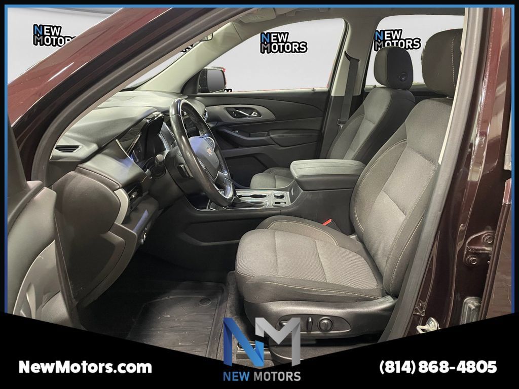 Used 2020 Chevrolet Traverse LT AWD/4WD image 9