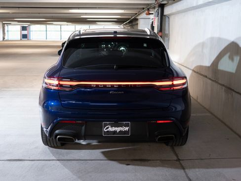 Certified 2023 Porsche Macan AWD/4WD image 10